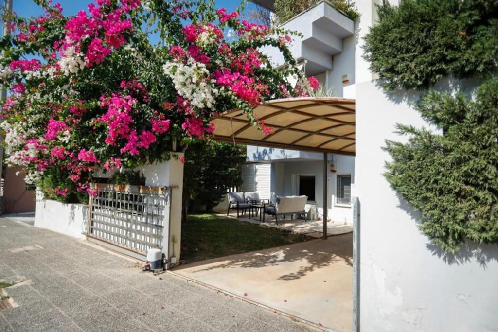Pame Rentals - Cozy Glyfada Stay With Free Parking Atene Esterno foto